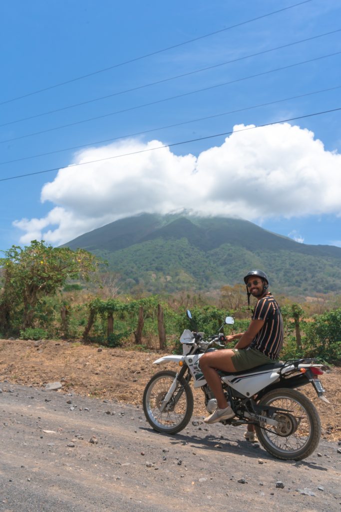 motor ometepe, vulkaan ometepe, natuur ometepe, ometepe nicaragua, eiland nicaragua, meer nicaragua, ometepe mee