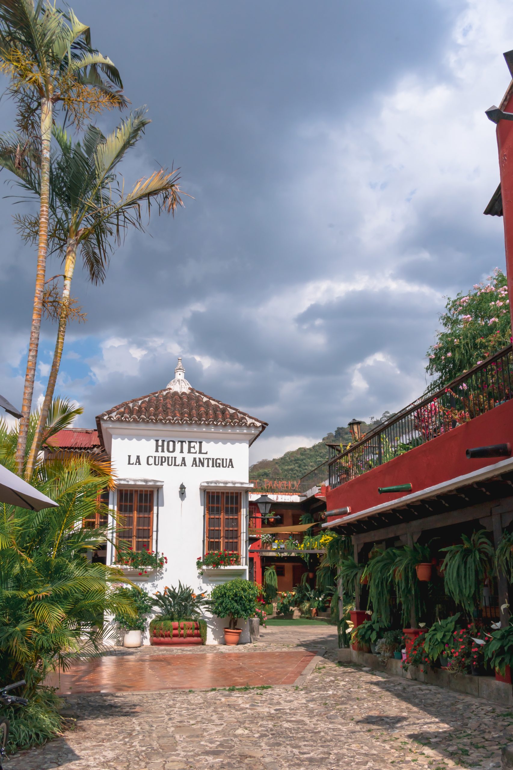 hotel antigua, antigua guatemala, hotel panchoy, hotel la cupula antigua