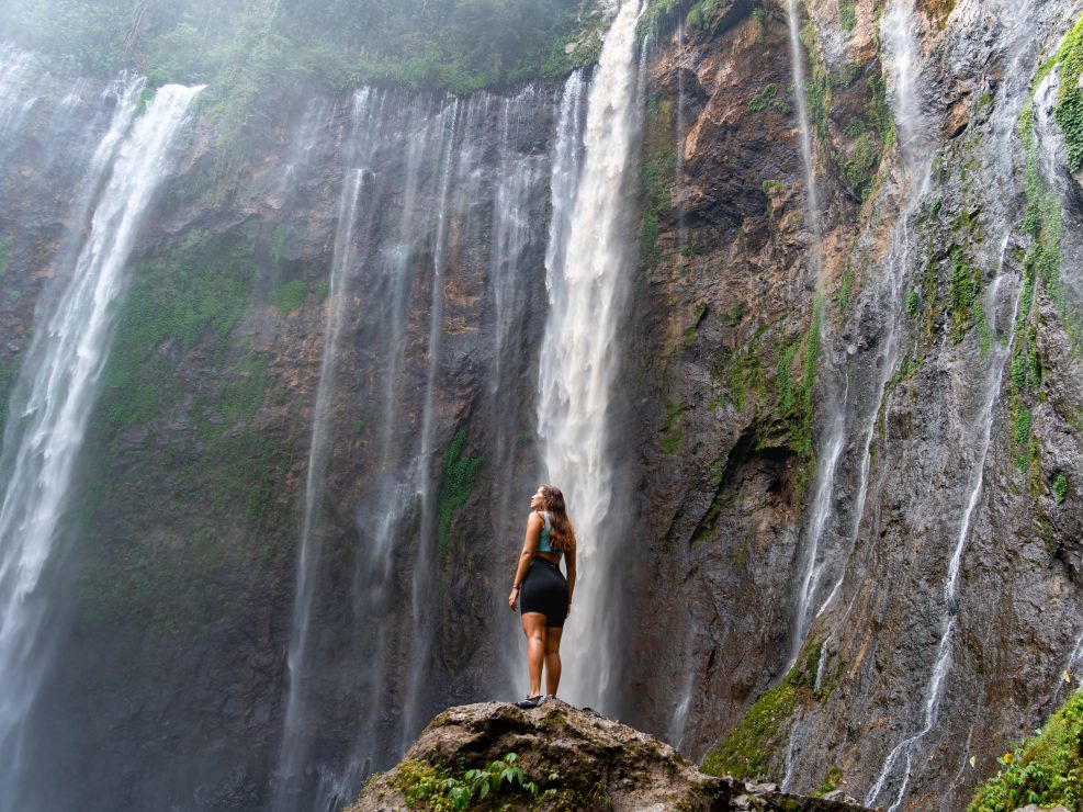 de mooiste waterval van java, de meest indrukwekkend waterval van java, tumpak sewu waterfall