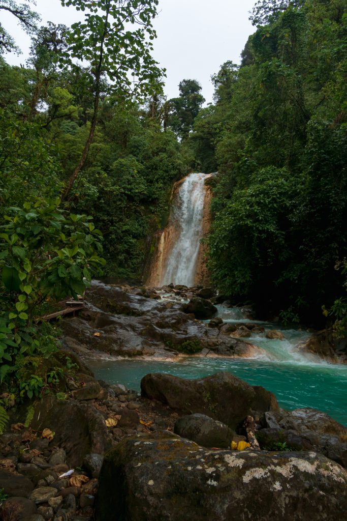 las gemelas, bajos del toro, mooiste watervallen costa rica, blue falls costa rica, de hidden gem van costa rica