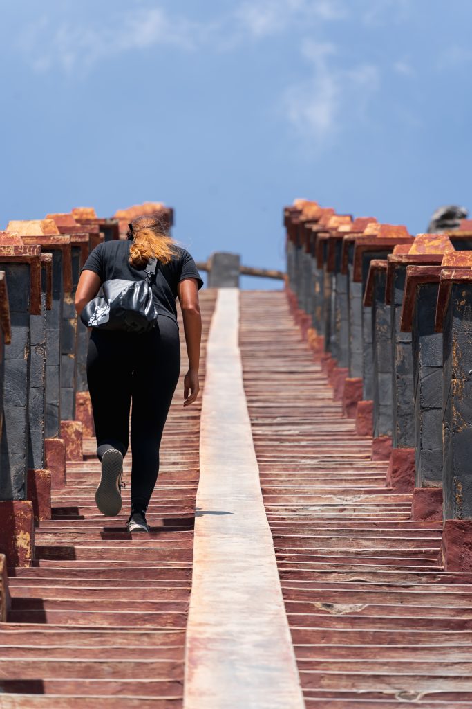 trap naar krater bromo, treden naar krater, beklimming bromo, bromo beklimmen zonder tour, java reizen