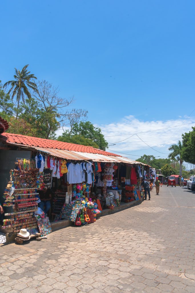 mirador de catarina, markt nicaragua, souveniers nicaragua, tuctuc nicaragua, bestemmingen nicaragua, vakantie nicaragua