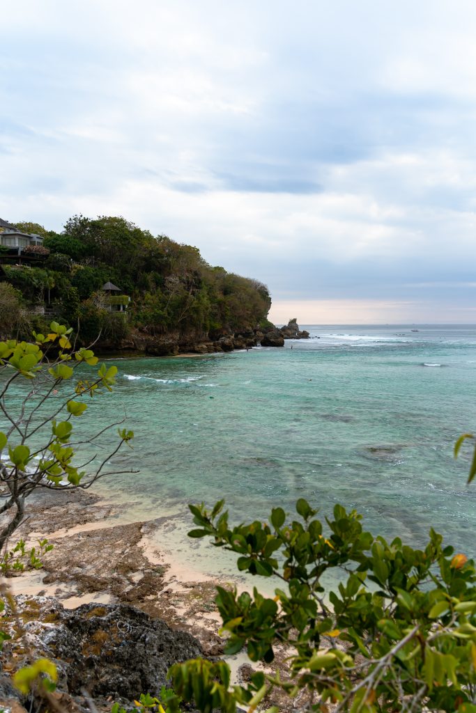 beste stranden uluwat, surfstranden uluwatu, surfen bali, rustige stranden bali, uluwatu bali, strandhoppen uluwatu
