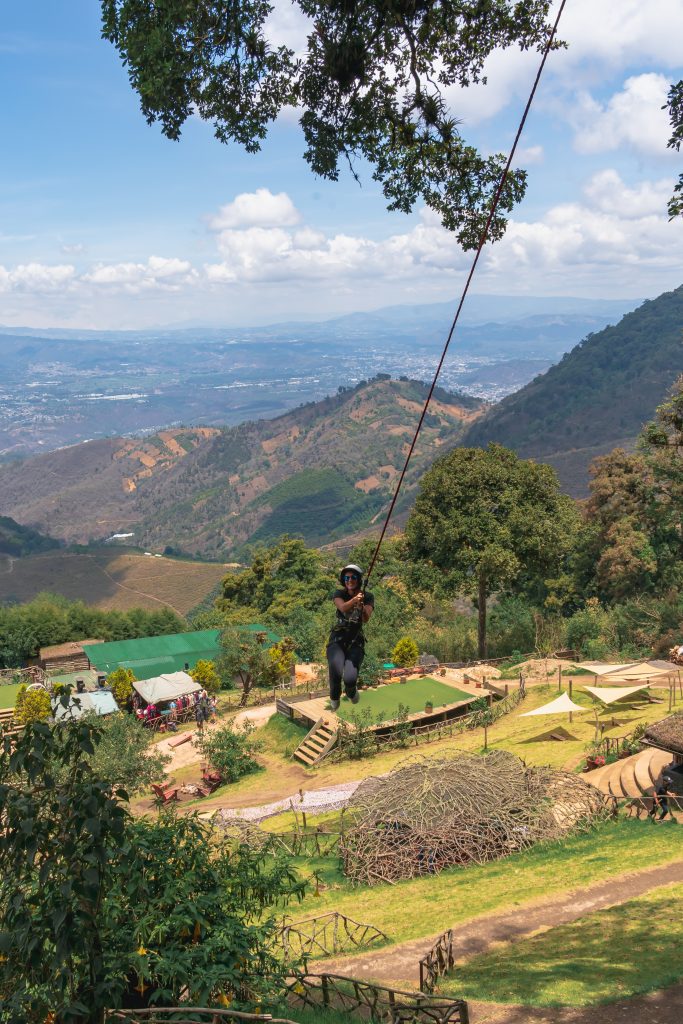 swing Hobbitenango, schommel guatemala, slingeren antigua, wat te doen rond antigua