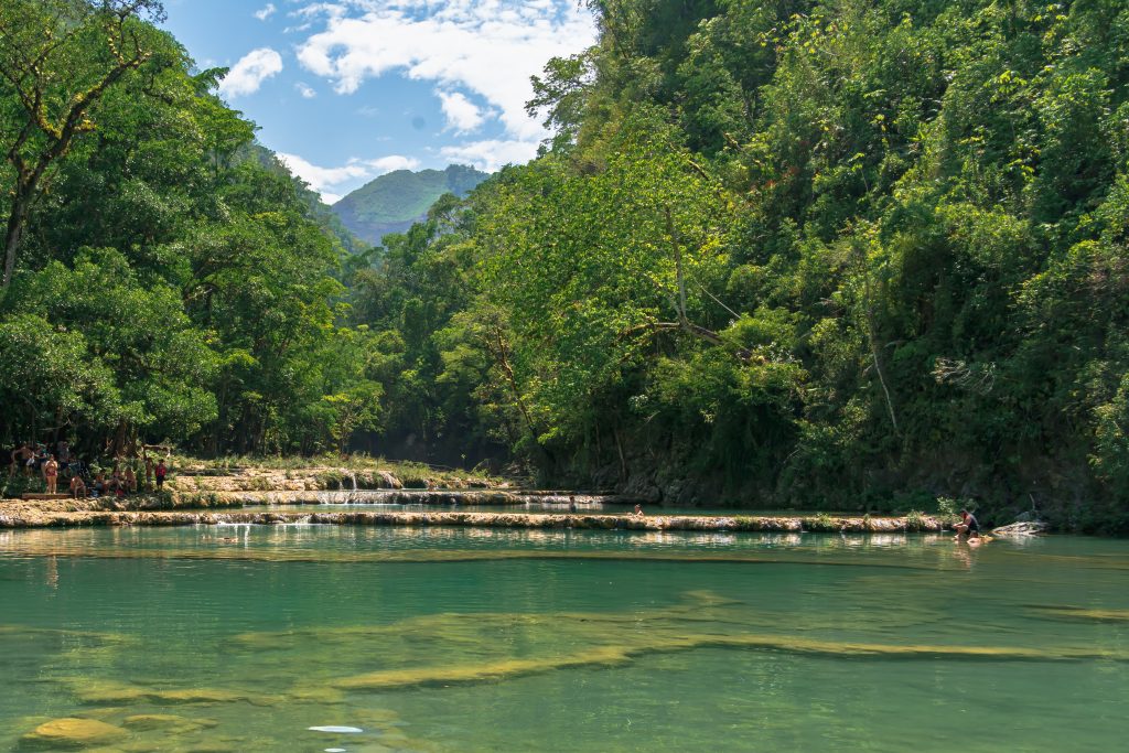 zwemmen bij semuc champey guatemala