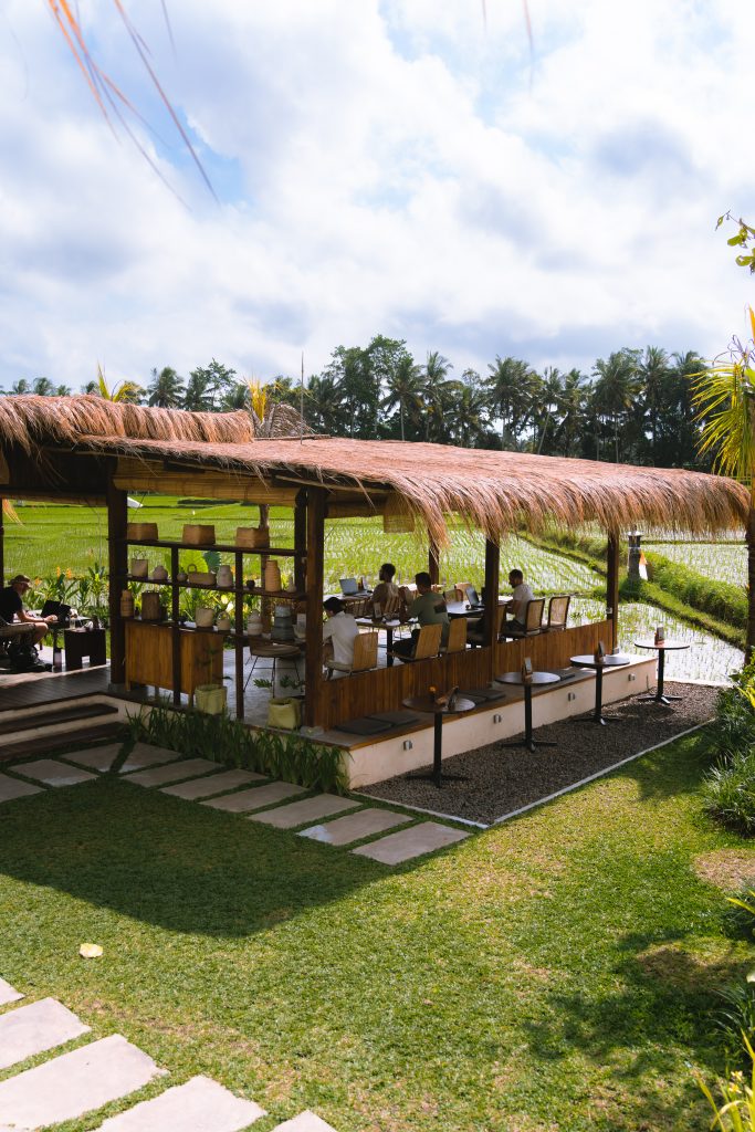 huma cafe bali, cafe ubud, cafe in rijstvelden, waar eten in ubud