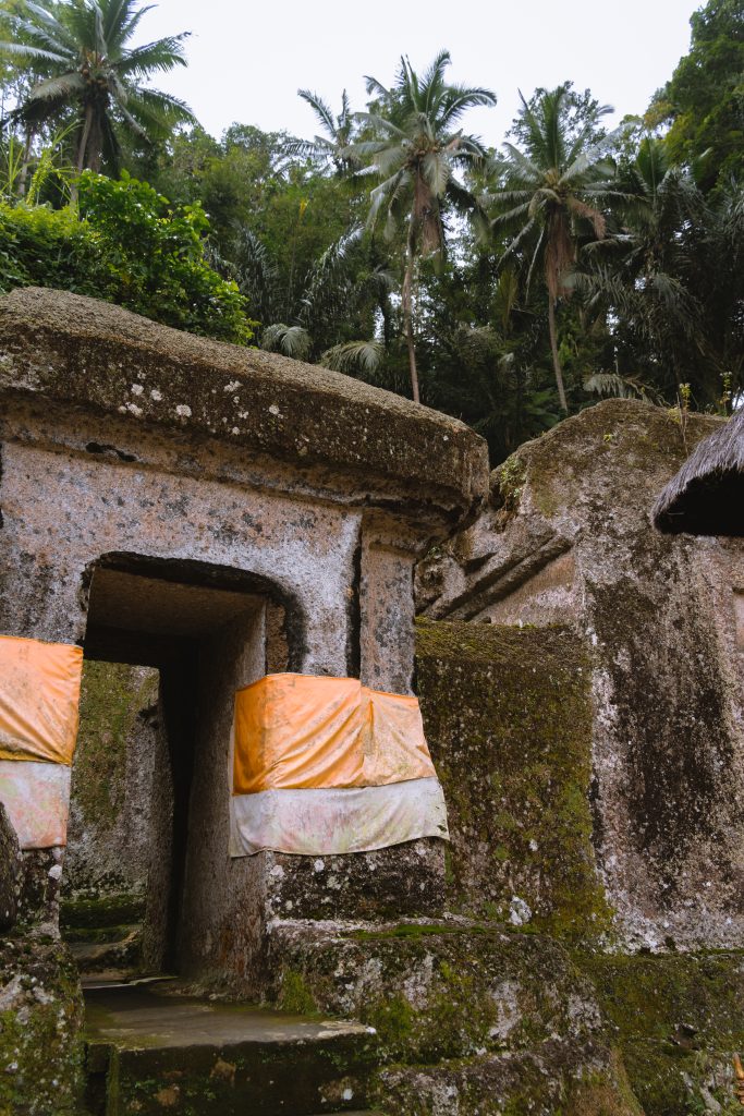 grotten gunung kawi tempel, bezoeken tempels bali, geschiedenis bali
