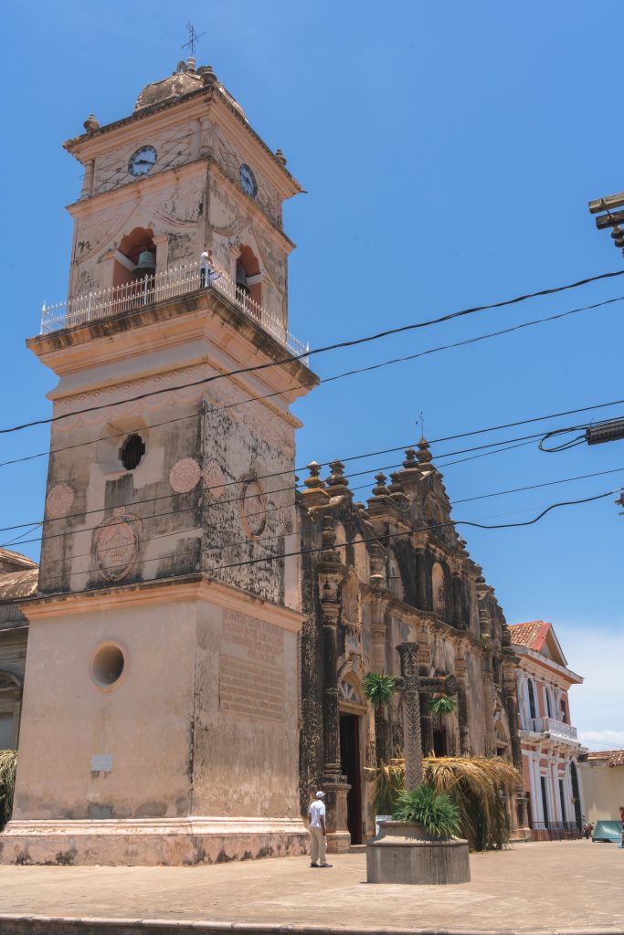 kathedraal stad nicaragua, kerken nicaragua, activiteiten granada