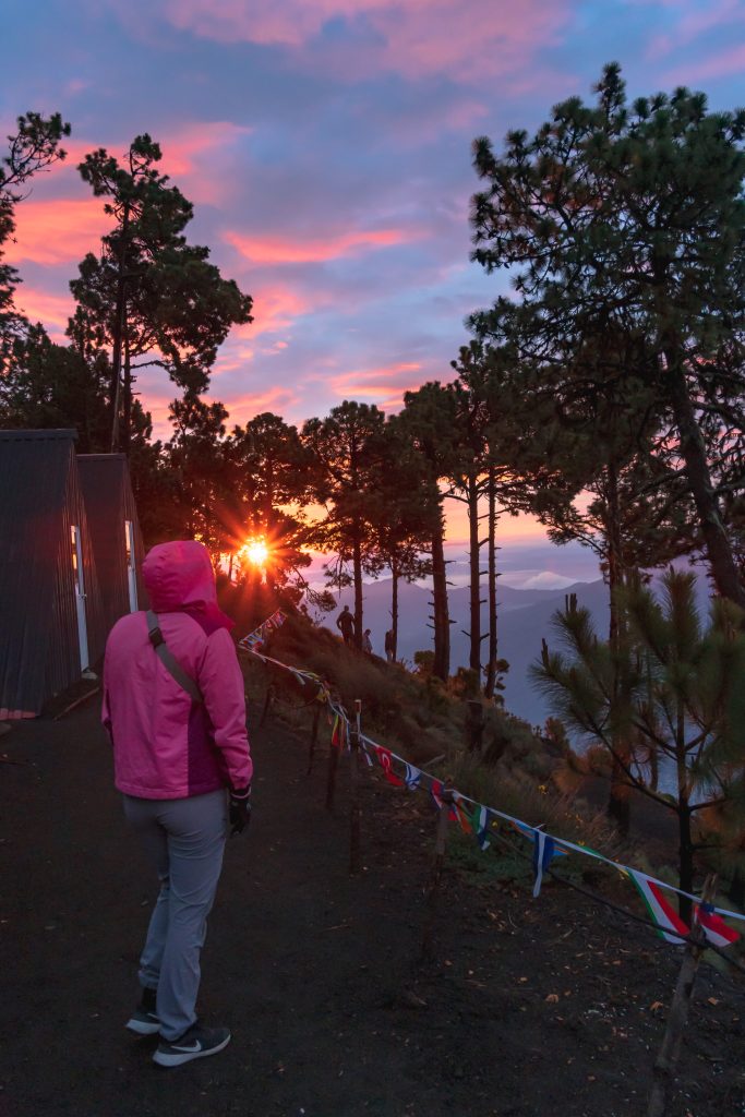 zonsopkomst acatenango vulkaan, basecamp