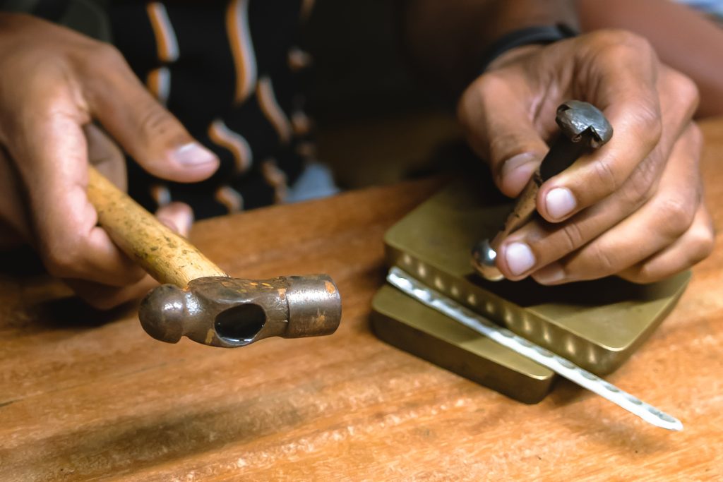 eigen ring maken bali, zilver sidemen, silver class