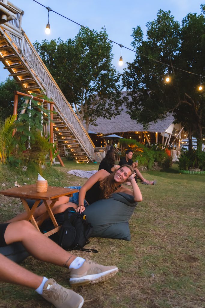 amok sunset, cliffclub nusa penida, beachclub nusa penida